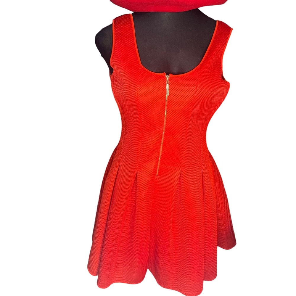Nicki Minaj Red size XL
